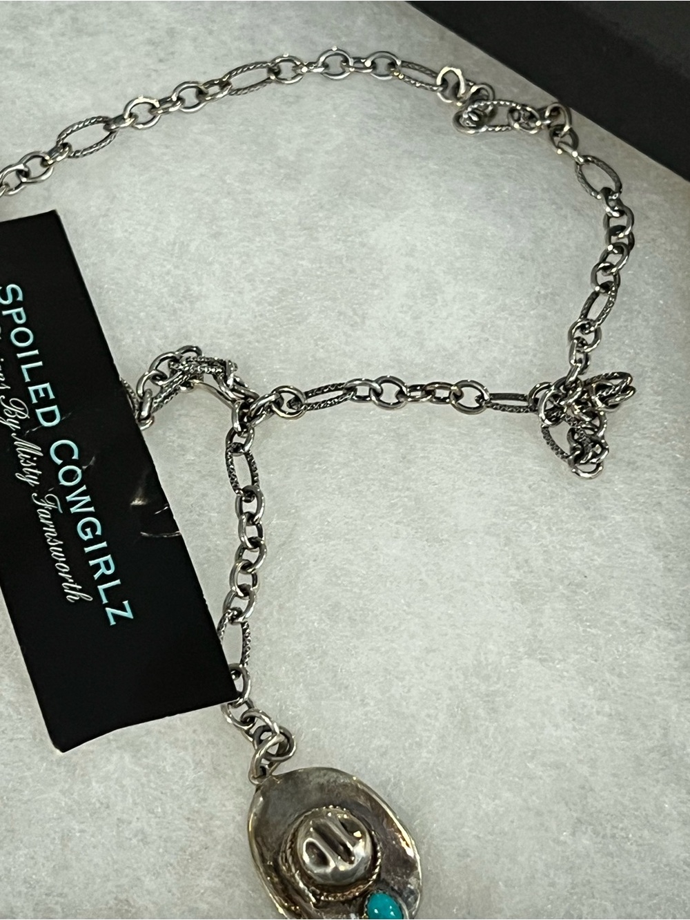 Spoiled Cowgirlz Cowgirl Hat Necklace - NWT - Picture 6 of 11